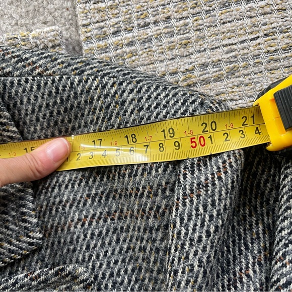 Burberry’s Scottish Cheviot Coat - Vintage and genuine - Picture 11 of 13